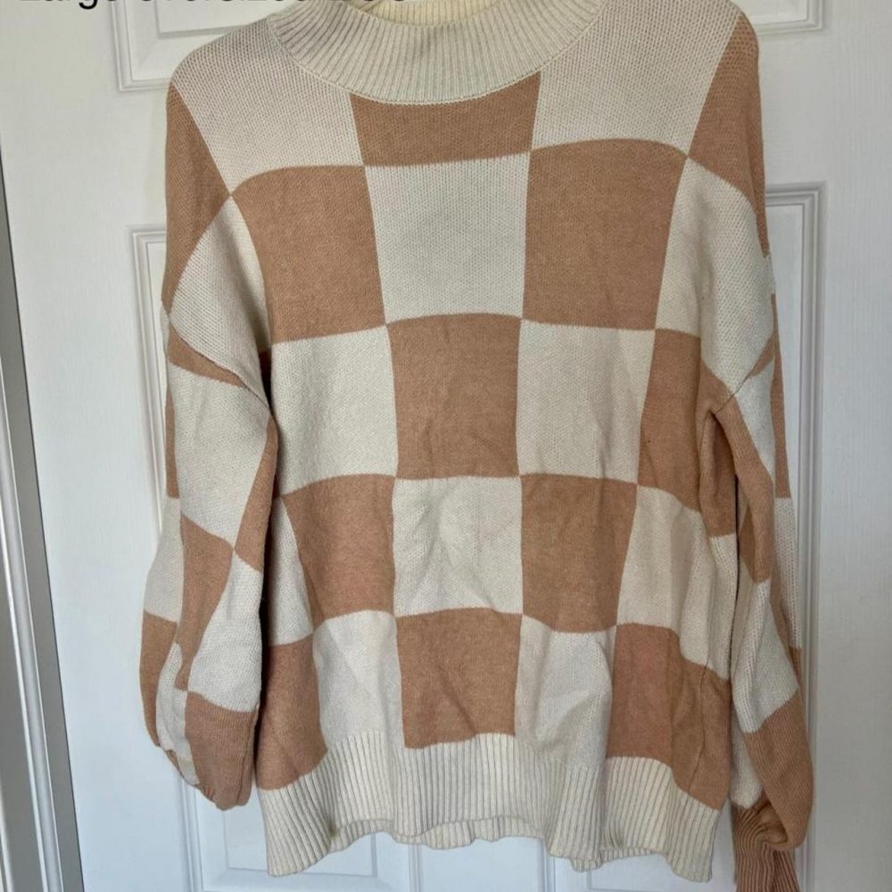 Zesika oversized cream and tan checkered sweater #oversized #checkered